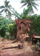 907a.jpg (30874 bytes)