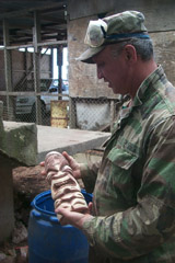 915a.jpg (24463 bytes)